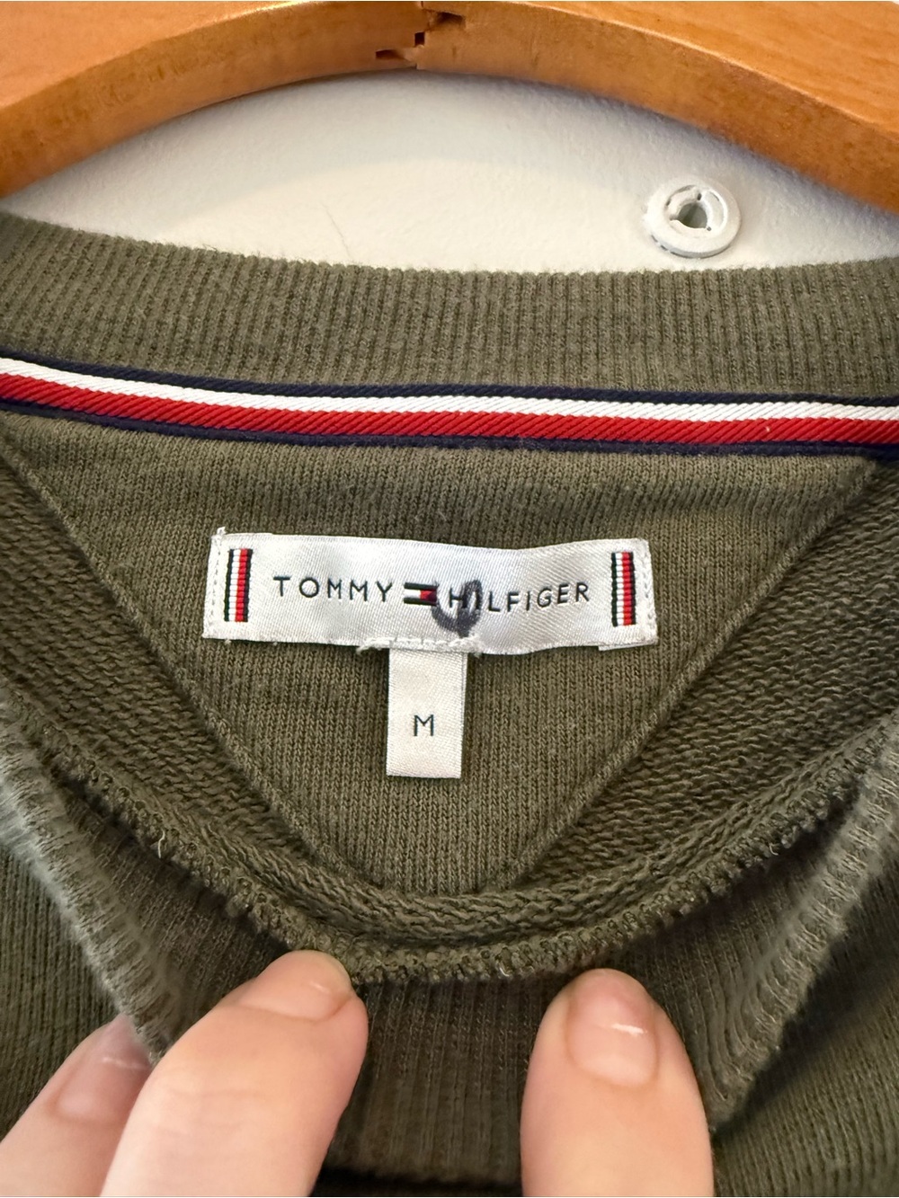 Tommy Hilfiger Olive Green Logo Tape Crewneck Sweatshirt Size M - Picture 6 of 7